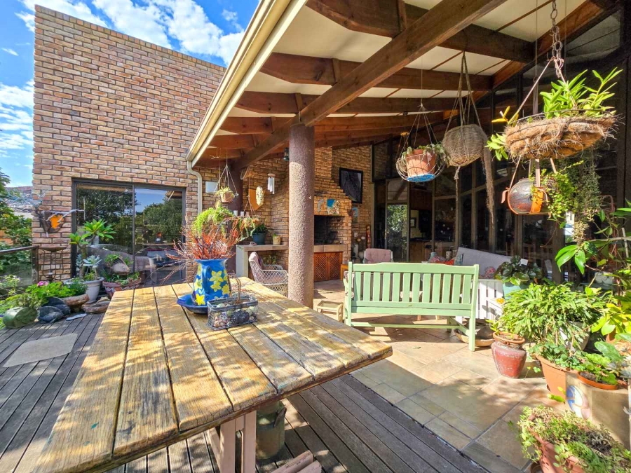 3 Bedroom Property for Sale in Stilbaai Wes Western Cape